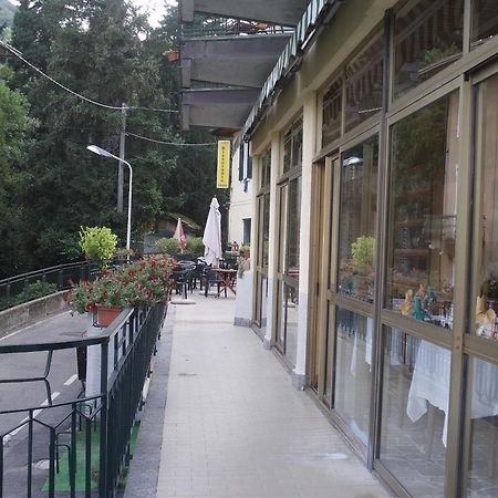 Budget Hotel Vittoria & Ristorante Marzio Екстериор снимка