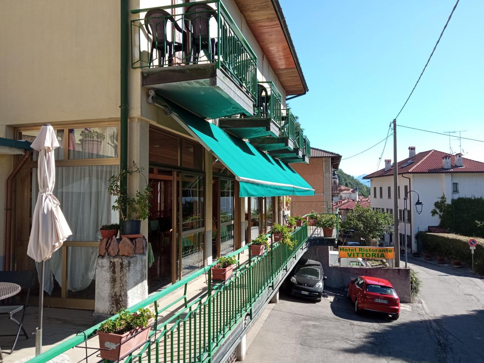 Budget Hotel Vittoria & Ristorante Marzio Екстериор снимка