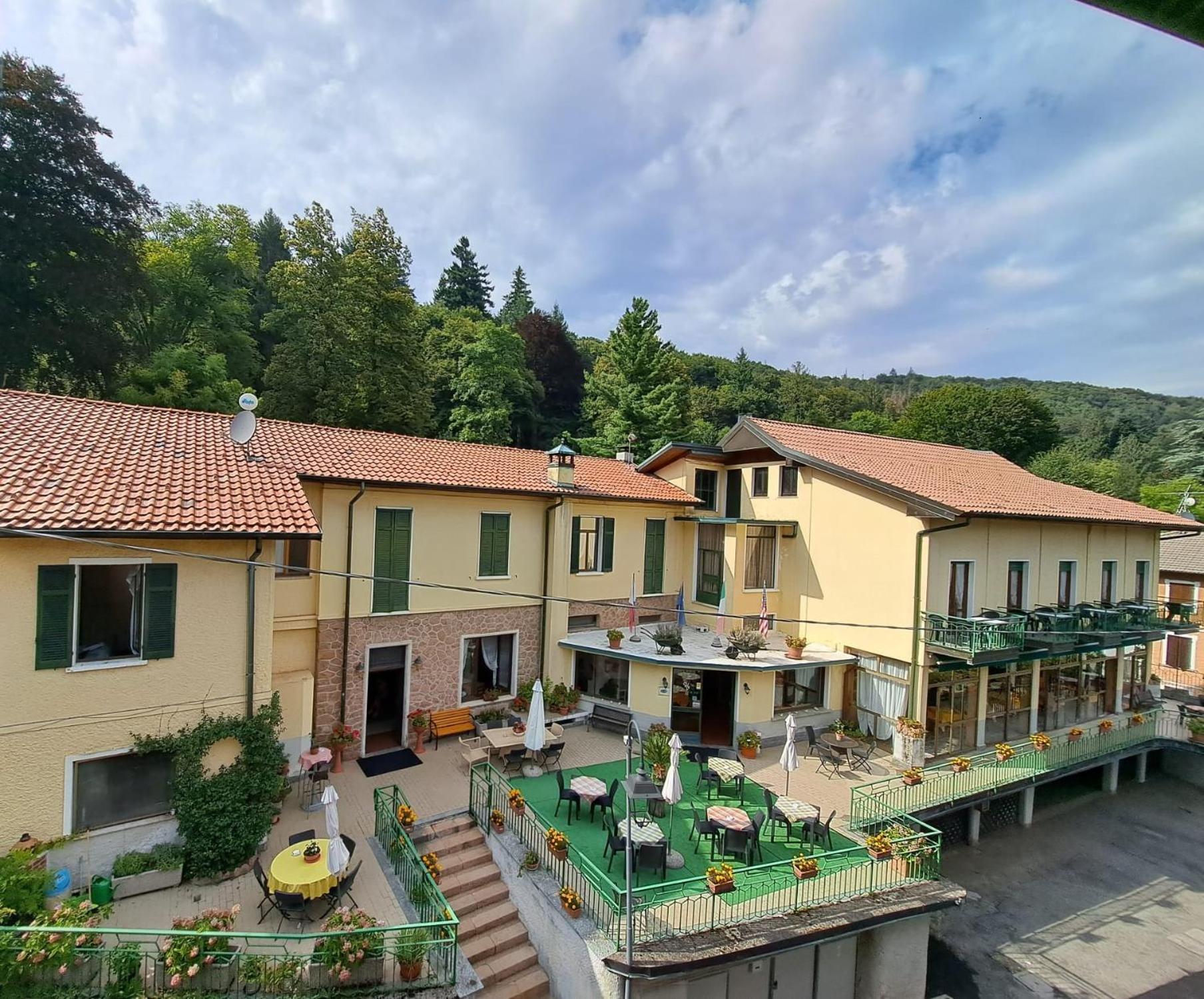 Budget Hotel Vittoria & Ristorante Marzio Екстериор снимка