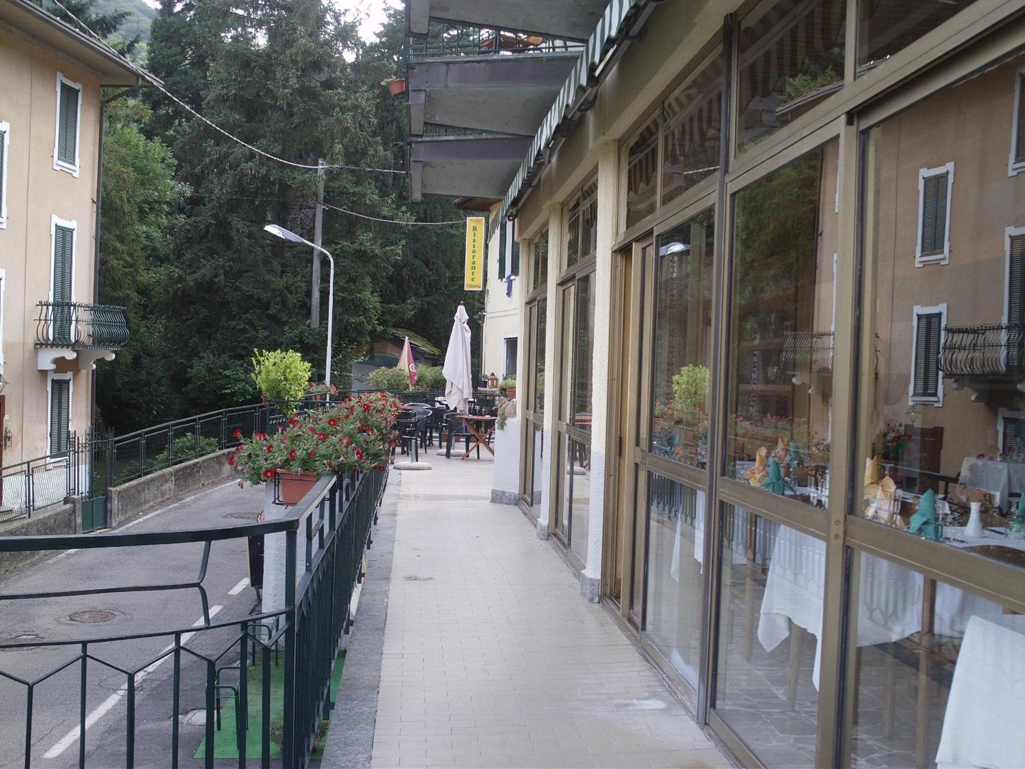 Budget Hotel Vittoria & Ristorante Marzio Екстериор снимка